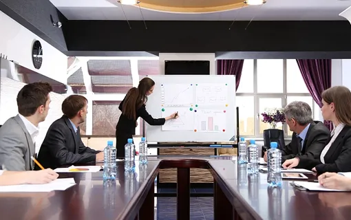 التدريب وتبادل المعرفة: